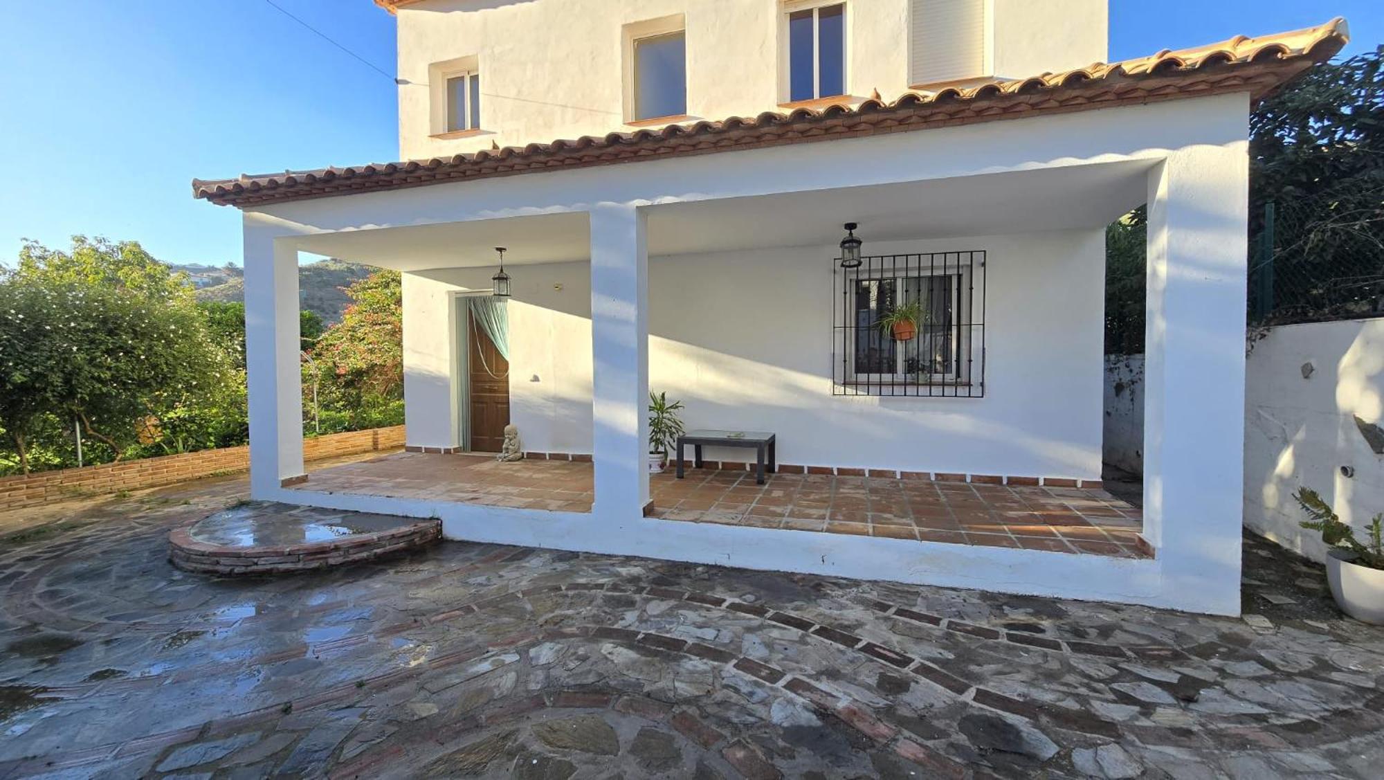 Casa Luis Holiday home *